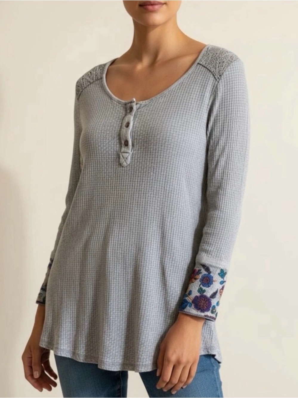 Soft Surroundings Gray Waffle Knit Floral Embroidered Cuff Henley Tunic Sz M